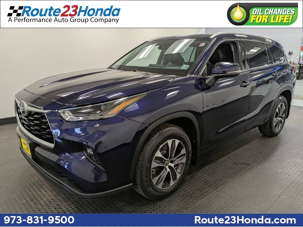 2022 Toyota Highlander XLE — SUV — 22,120 mi — Pompton Plains, NJ
