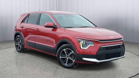 2024 Kia Niro Hybrid LX — SUV — 8,417 mi — Kalamazoo, MI