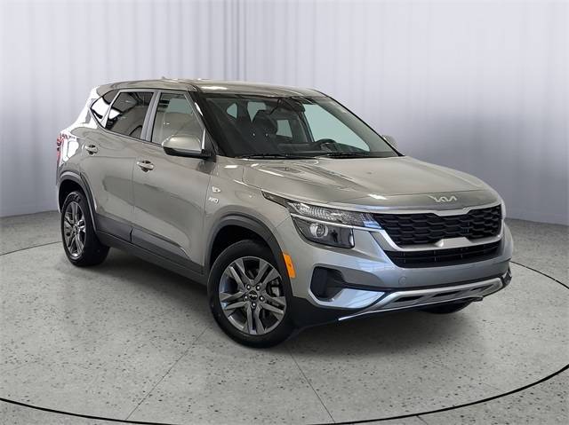 2023 Kia Seltos LX — SUV — 29,085 mi — Kalamazoo, MI
