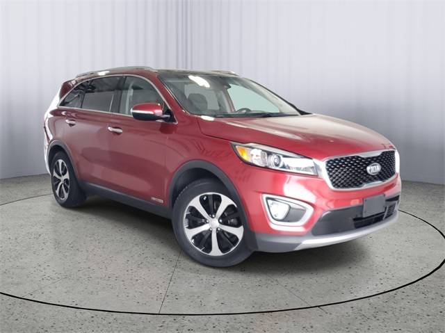 2017 Kia Sorento EX V6 — SUV — 121,504 mi — Kalamazoo, MI