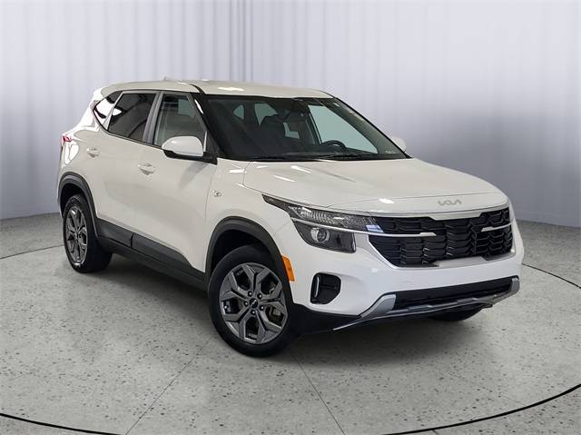 2024 Kia Seltos LX — SUV — 22,154 mi — Kalamazoo, MI