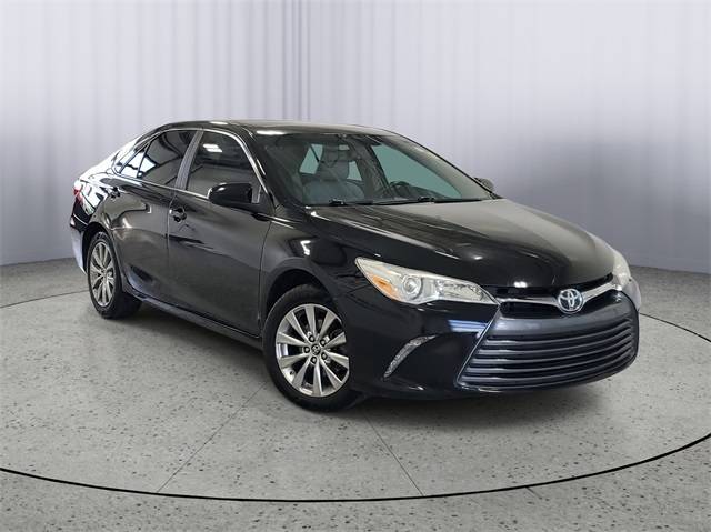 2017 Toyota Camry XLE — Sedan — 107,578 mi — Kalamazoo, MI