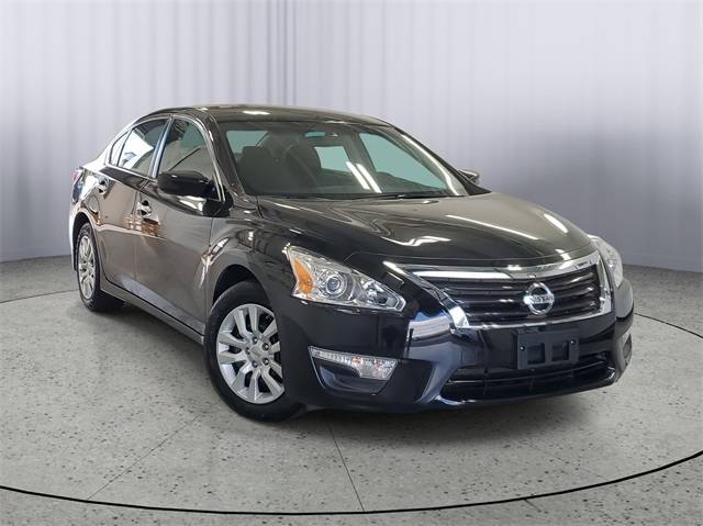 2015 Nissan Altima 2.5 S — Sedan — 20,993 mi — Kalamazoo, MI