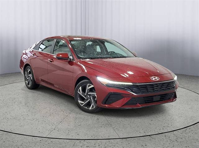 2024 Hyundai Elantra Limited — Sedan — 5,761 mi — Kalamazoo, MI