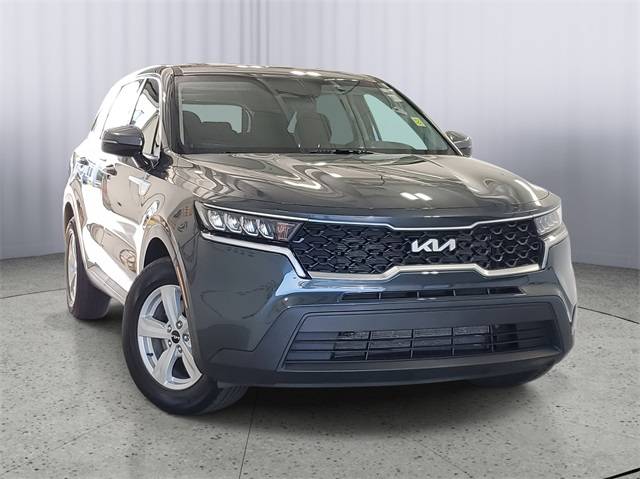 2022 Kia Sorento LX — SUV — 23,858 mi — Kalamazoo, MI