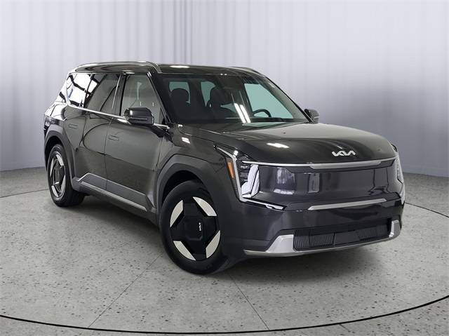 2024 Kia EV9 Wind — SUV — 1,395 mi — Kalamazoo, MI
