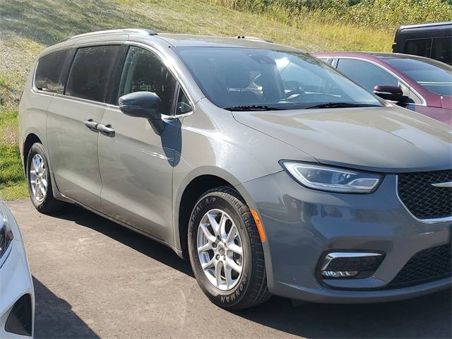 2022 Chrysler Pacifica Touring L — Minivan — 88,020 mi — Battle Creek, MI