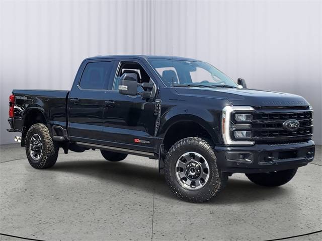 2024 Ford Super Duty F-350 LARIAT — Pickup Truck — 11,120 mi — Battle Creek, MI