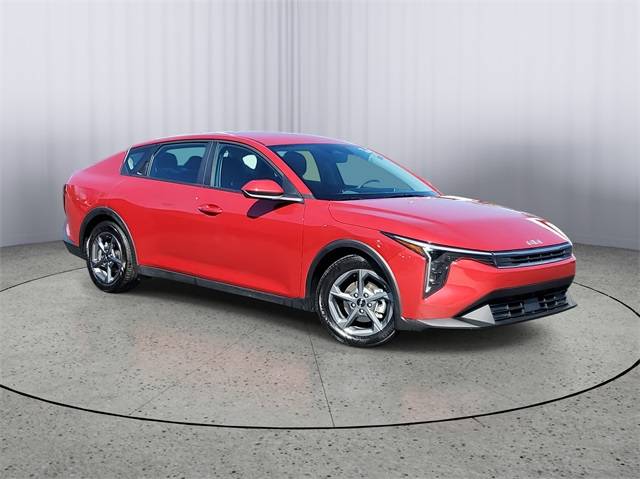 2025 Kia K4 LXS — Sedan — 4,617 mi — Battle Creek, MI