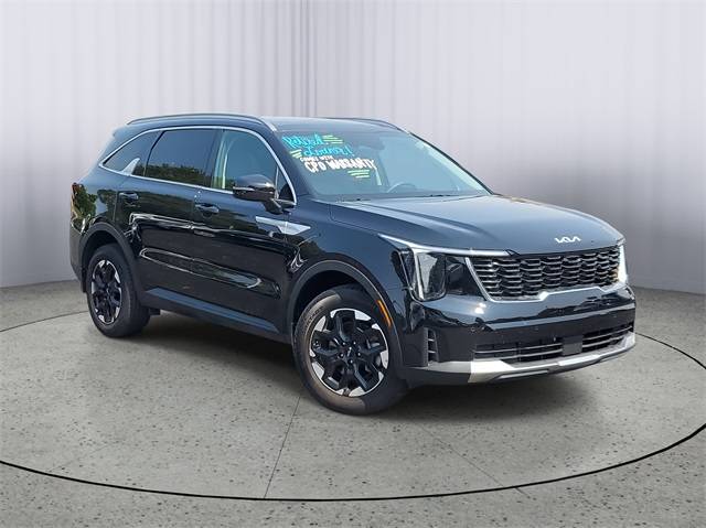 2025 Kia Sorento S — SUV — 4,589 mi — Battle Creek, MI