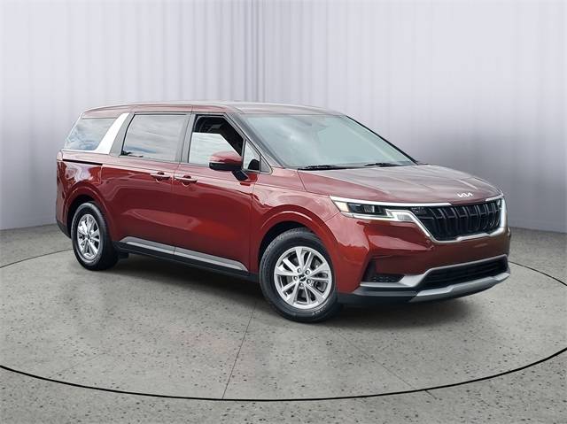 2023 Kia Carnival LXS — Minivan — 25,122 mi — Battle Creek, MI