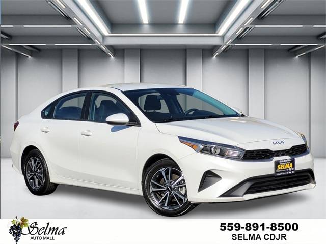 2022 Kia Forte LXS — Sedan — 17,781 mi — Selma, CA