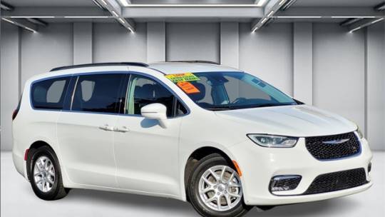 2022 Chrysler Pacifica Touring L — Minivan — 70,298 mi — Selma, CA
