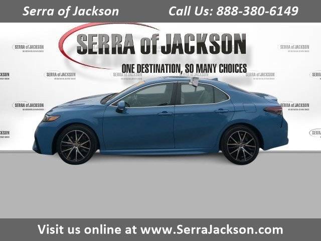 2023 Toyota Camry SE — Sedan — 64,972 mi — Jackson, TN