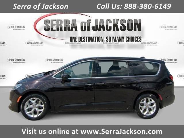 2017 Chrysler Pacifica Touring Plus — Minivan — 81,956 mi — Jackson, TN