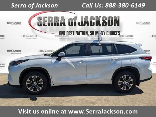 2023 Toyota Highlander XLE — SUV — 43,641 mi — Jackson, TN