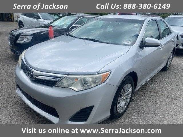 2014 Toyota Camry LE — Sedan — 124,926 mi — Jackson, TN