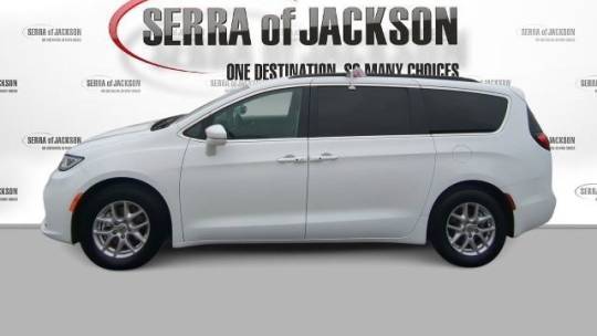 2022 Chrysler Pacifica Touring L — Minivan — 52,878 mi — Jackson, TN