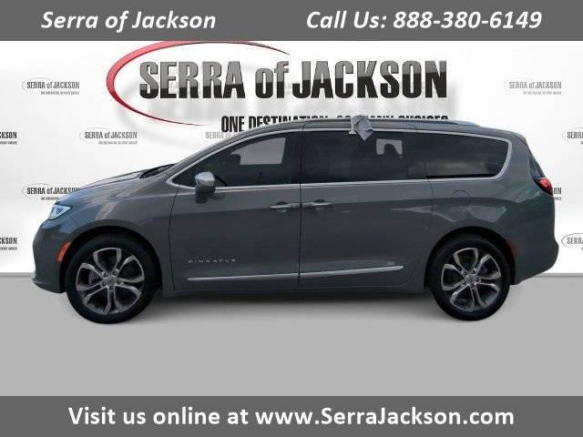2022 Chrysler Pacifica Pinnacle — Minivan — 50,176 mi — Jackson, TN