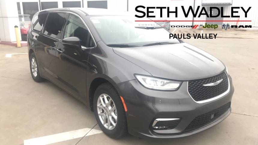 2023 Chrysler Pacifica Touring L — Minivan — 48,082 mi — Pauls Valley, OK