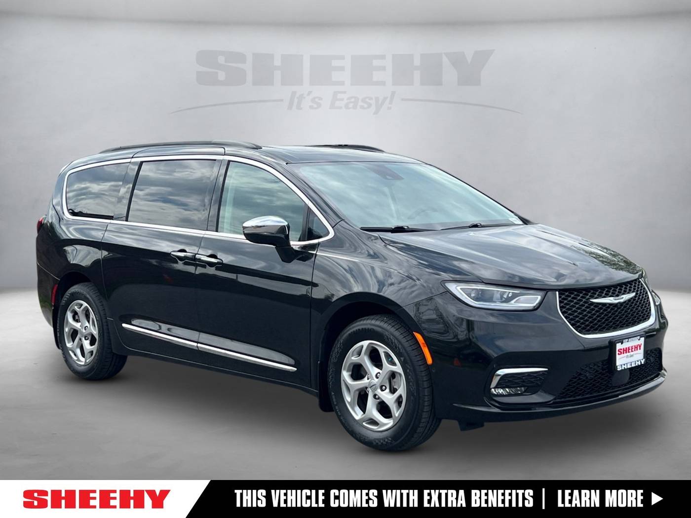 2023 Chrysler Pacifica Limited — Minivan — 18,547 mi — Hagerstown, MD