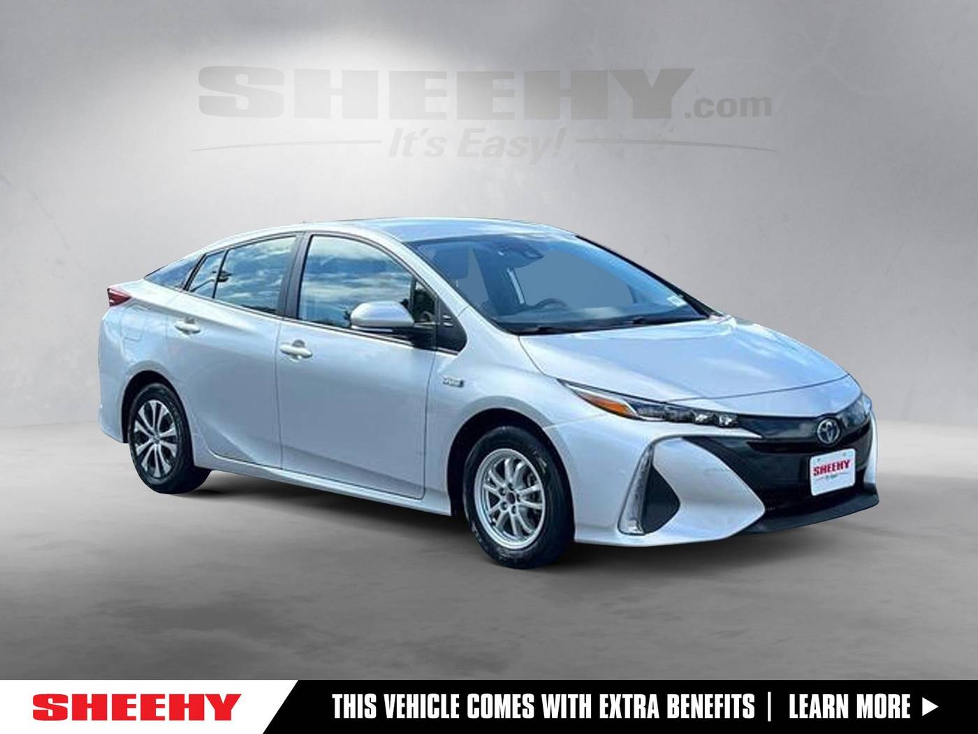 2022 Toyota Prius Prime LE — Hatchback — 25,840 mi — Hagerstown, MD