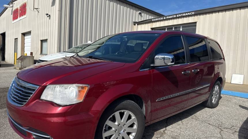 2012 Chrysler Town & Country Touring-L — Minivan — 138,027 mi — Shelbyville, KY
