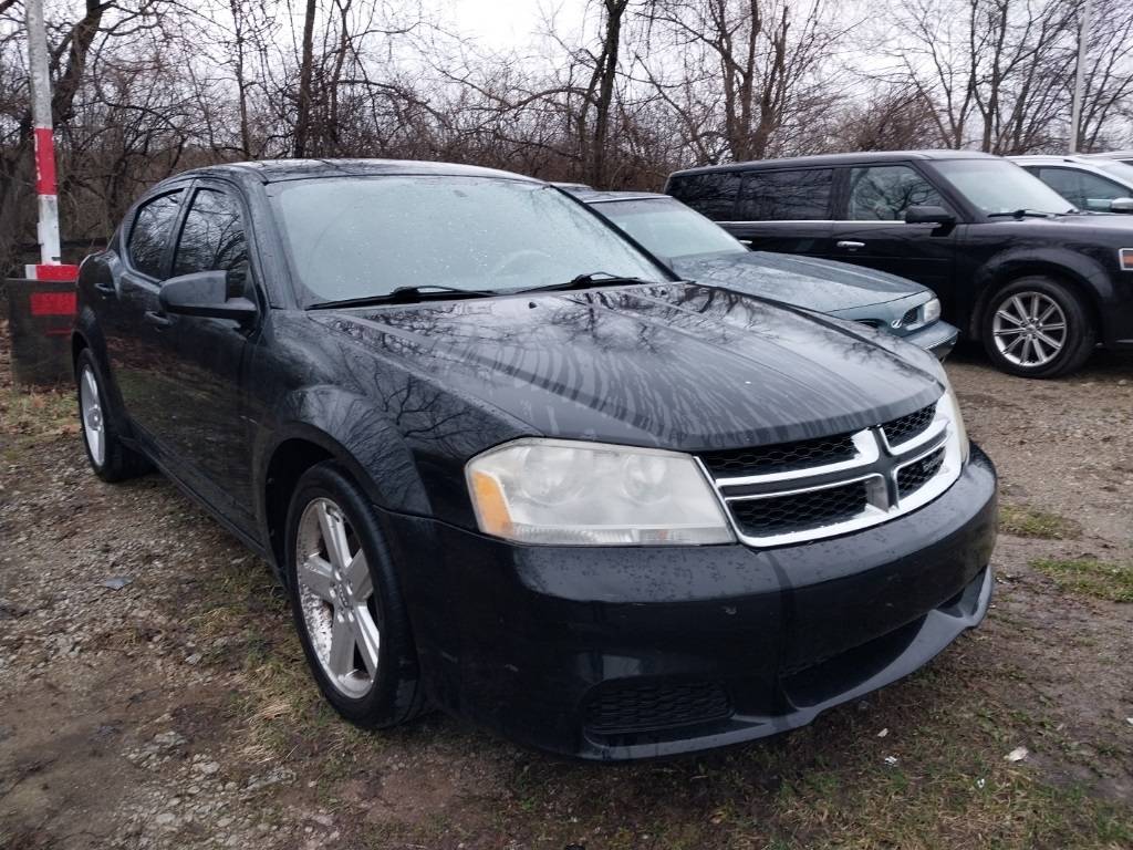 2013 Dodge Avenger SE — Sedan — 204,038 mi — Shelbyville, KY