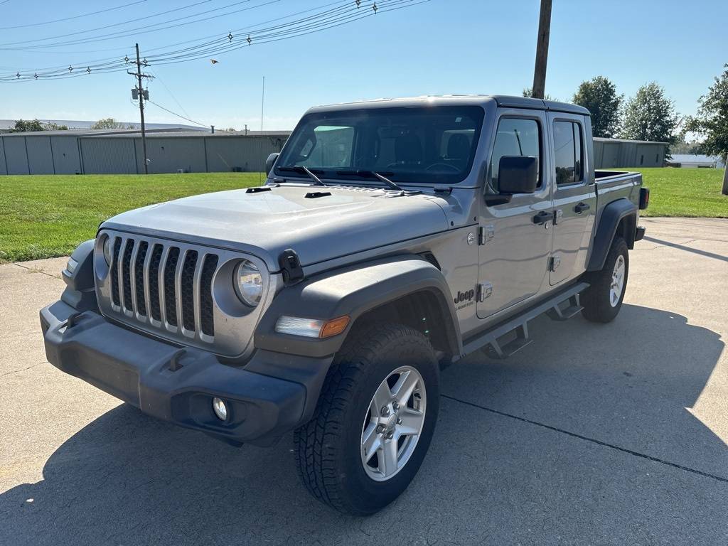 2020 Jeep Gladiator Sport S — Pickup Truck — 111,735 mi — Shelbyville, KY