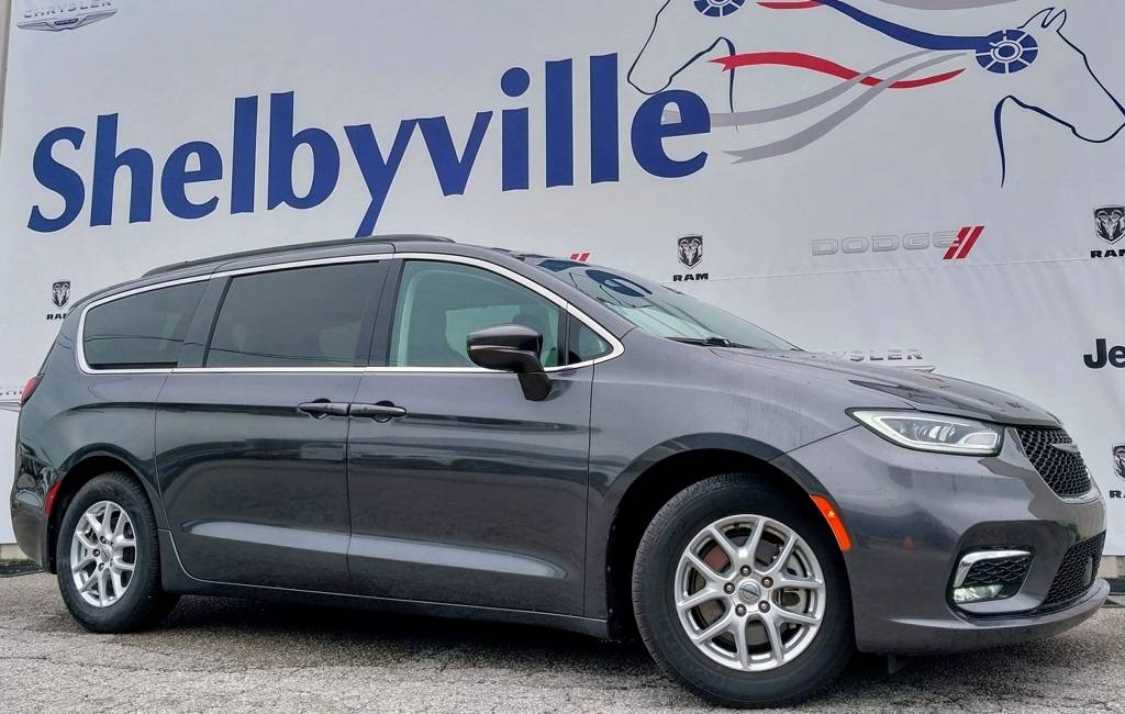 2022 Chrysler Pacifica Touring L — Minivan — 69,535 mi — Shelbyville, KY