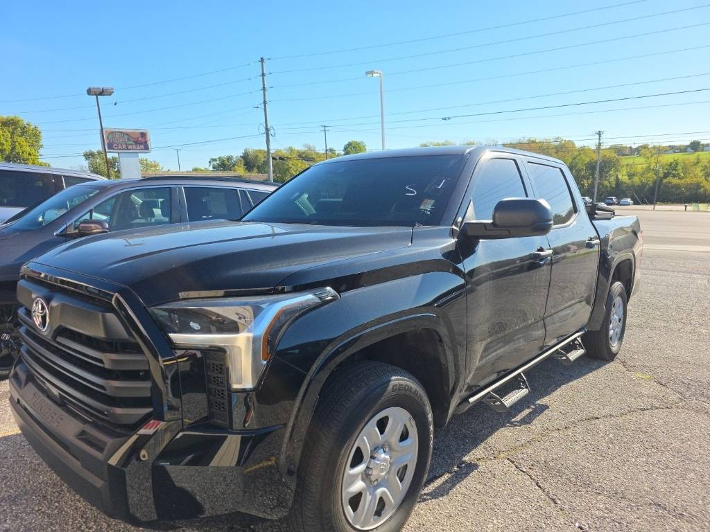 2025 Toyota Tundra SR — Pickup Truck — 9,918 mi — Shelbyville, KY