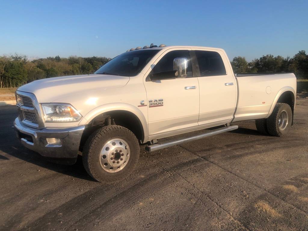 2015 Ram 3500 Laramie — Pickup Truck — 265,575 mi — Shelbyville, KY