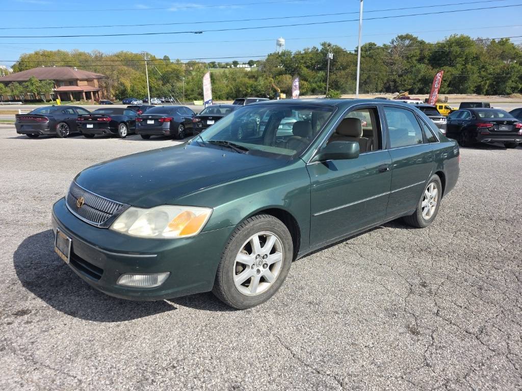 2001 Toyota Avalon XL — Sedan — 200,980 mi — Shelbyville, KY