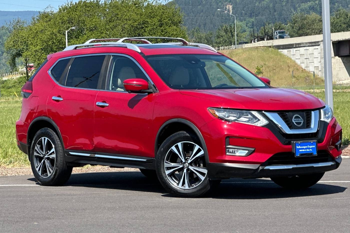 2017 Nissan Rogue SL — SUV — 126,367 mi — Eugene, OR