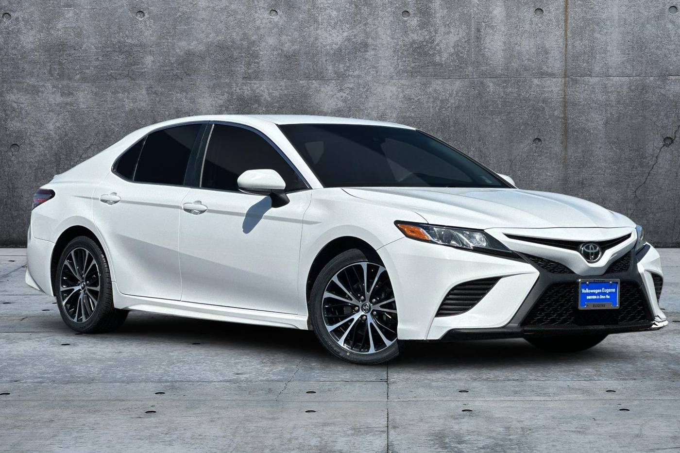 2018 Toyota Camry L — Sedan — 104,530 mi — Eugene, OR