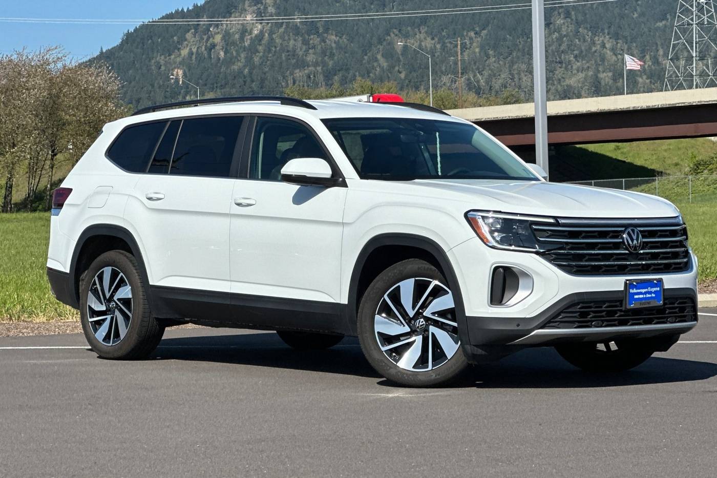 2024 Volkswagen Atlas SE with Technology — SUV — 7,185 mi — Eugene, OR