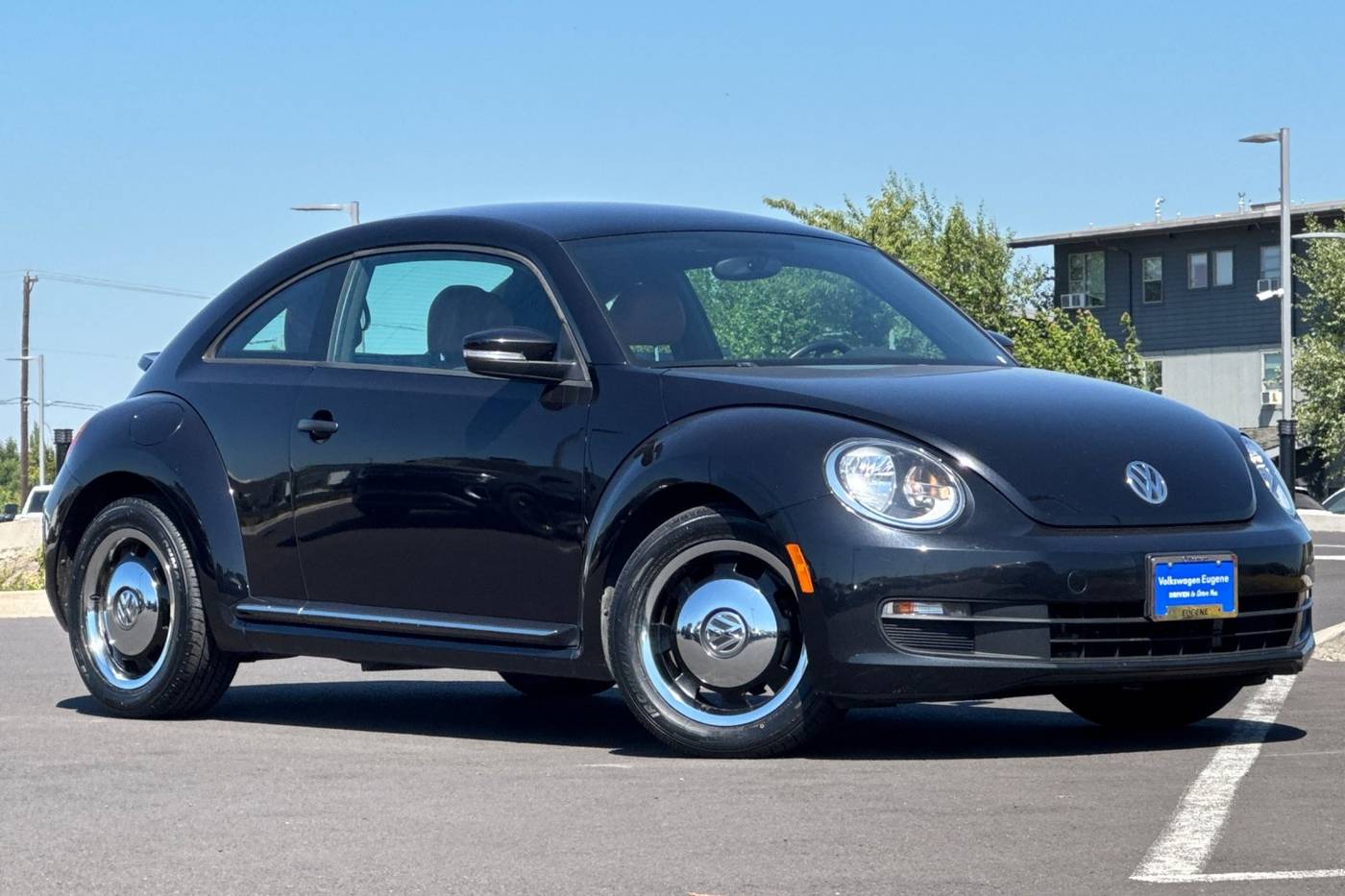 2016 Volkswagen Beetle 1.8T Classic — Hatchback — 60,723 mi — Eugene, OR
