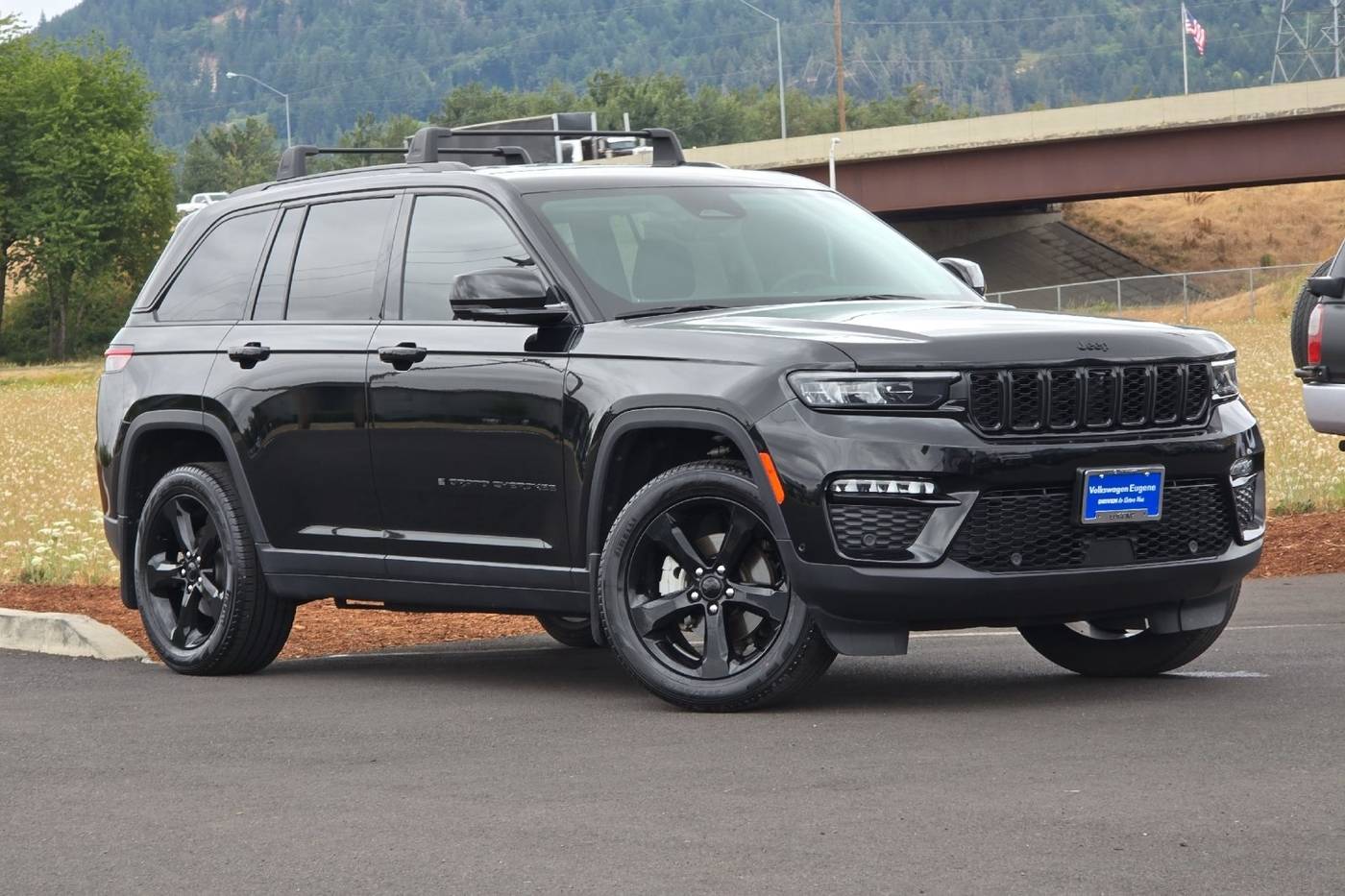 2023 Jeep Grand Cherokee Limited — SUV — 12,500 mi — Eugene, OR