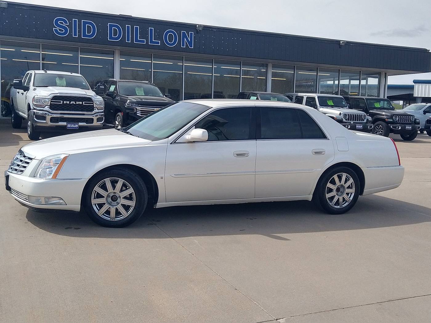 2008 Cadillac DTS 1SD — Sedan — 92,649 mi — Lincoln, NE