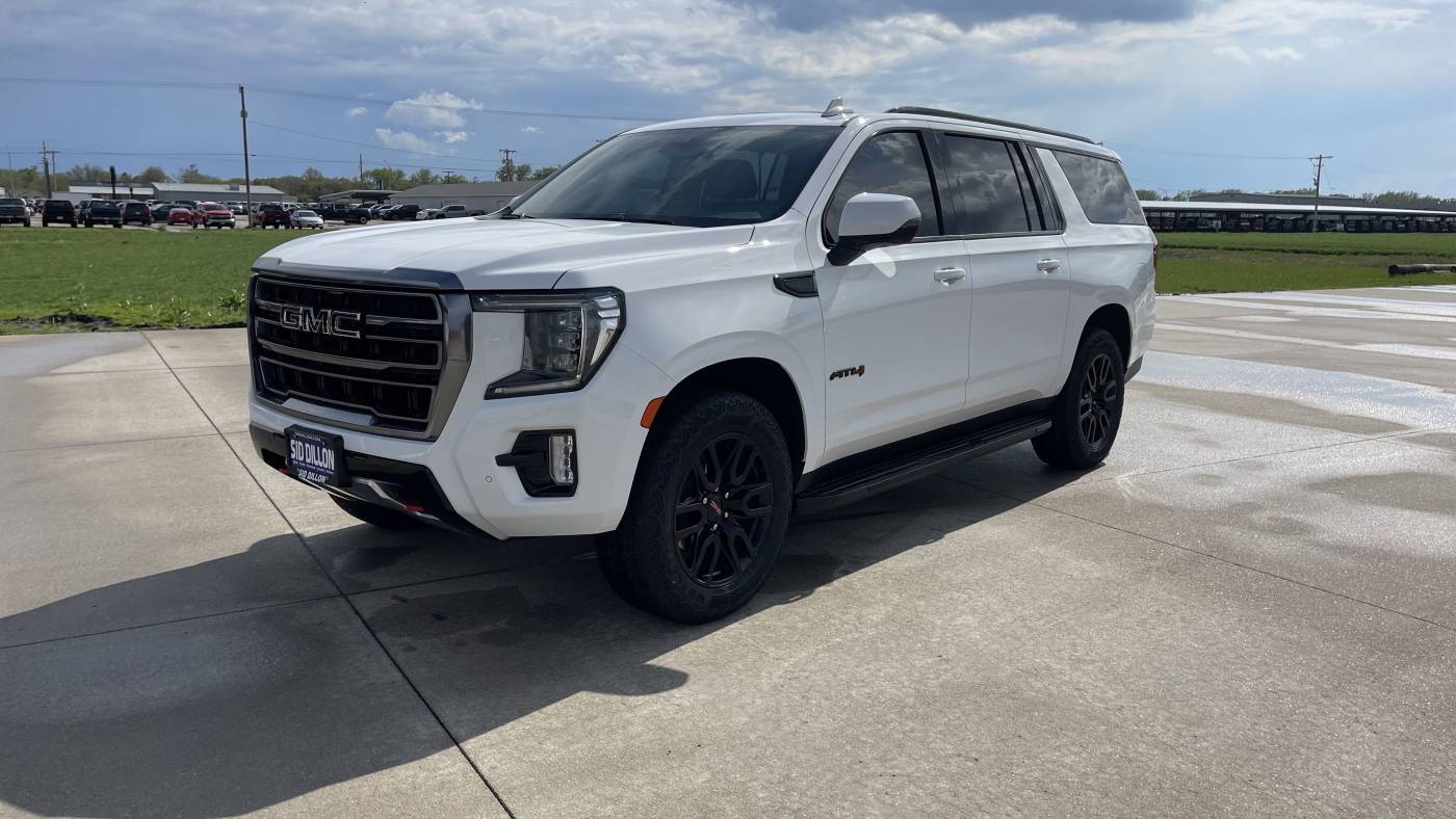 2023 GMC Yukon XL AT4