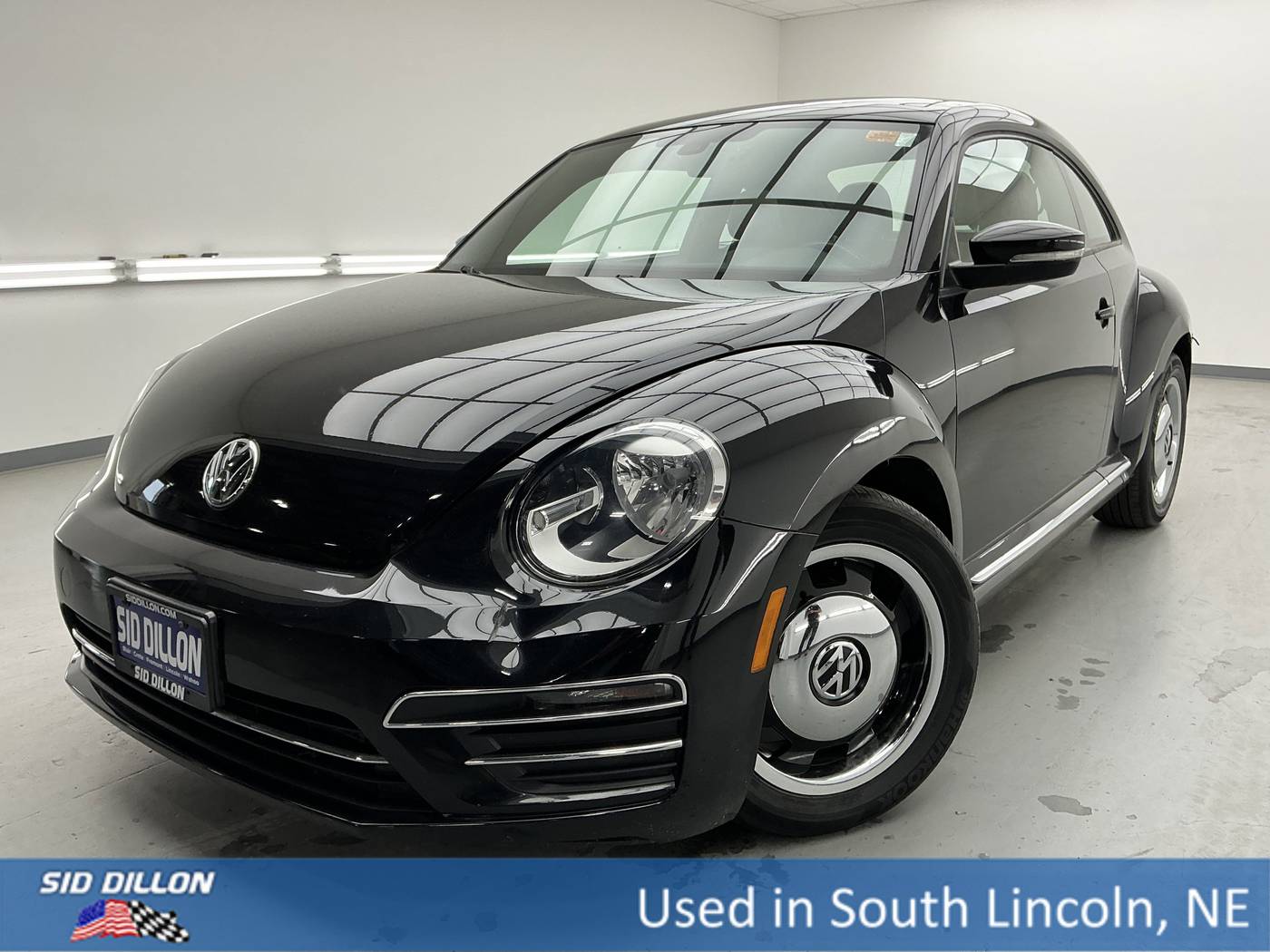 2018 Volkswagen Beetle S — Coupe — 30,122 mi — Lincoln, NE