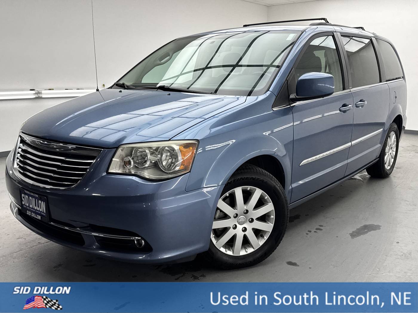 2012 Chrysler Town & Country Touring — Minivan — 130,447 mi — Lincoln, NE