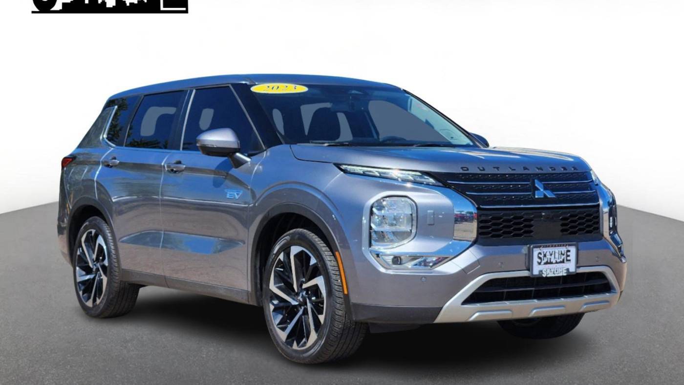 2023 Mitsubishi Outlander Plug-In Hybrid SE — SUV — 29,745 mi — Denver, CO