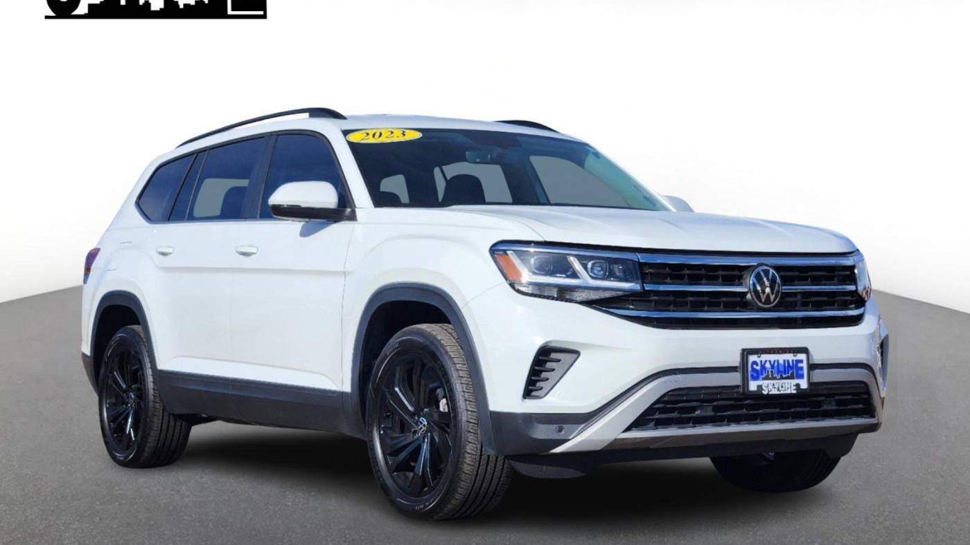 2023 Volkswagen Atlas SE with Technology — SUV — 17,054 mi — Denver, CO