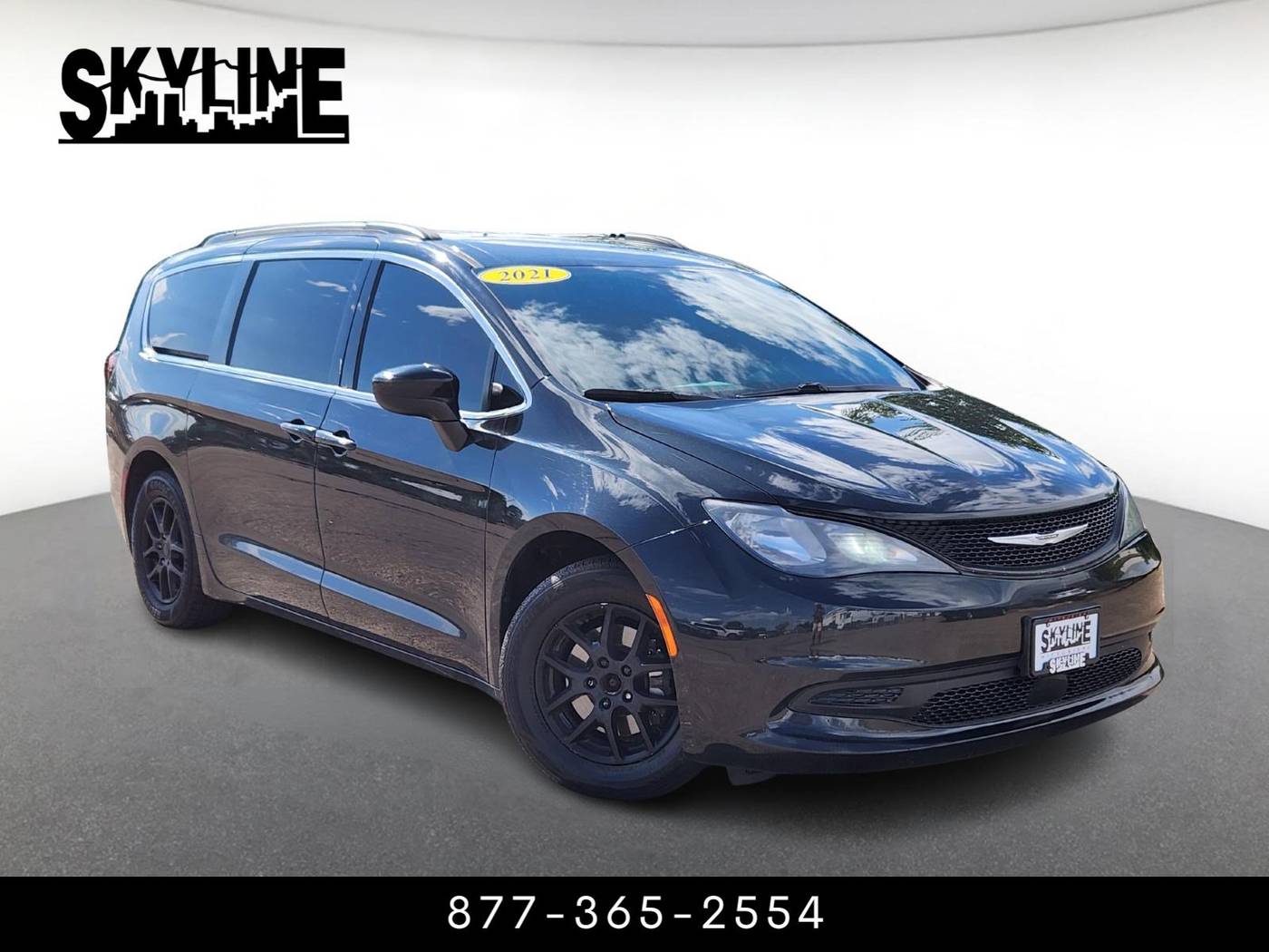 2021 Chrysler Voyager LXI — Minivan — 107,734 mi — Denver, CO