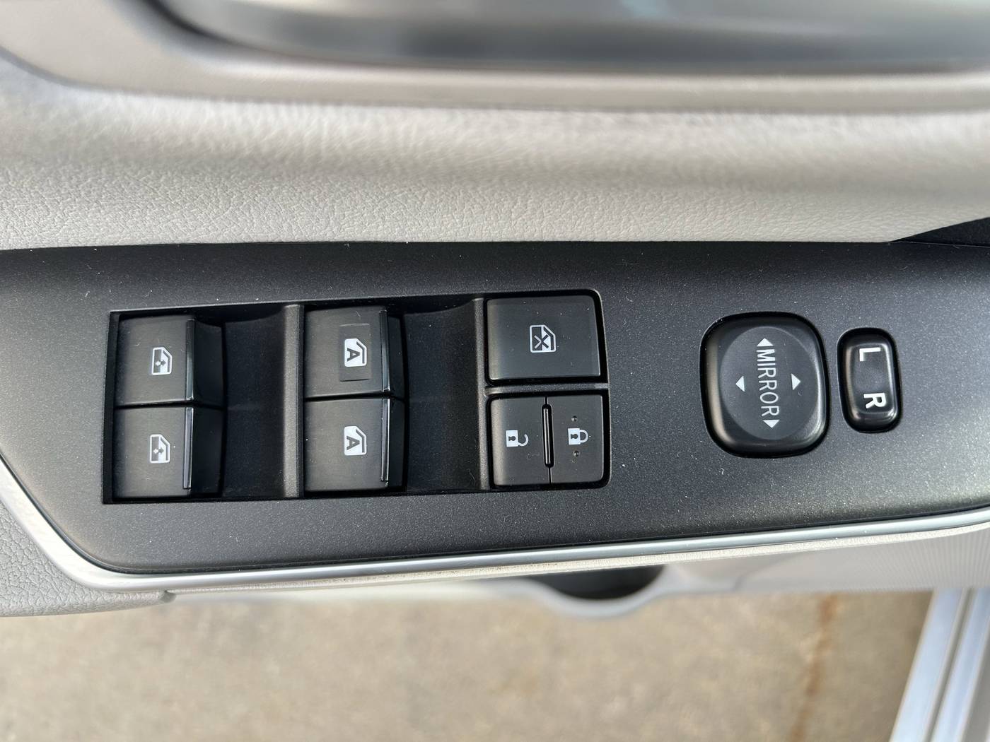 2015 Toyota Camry LE — Sedan — 108,736 mi — Davenport, IA