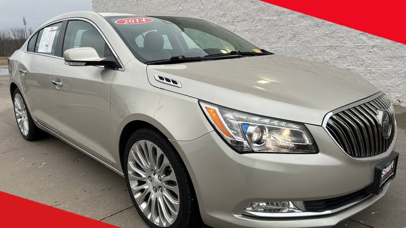 2014 Buick LaCrosse Premium II — Sedan — 106,120 mi — Davenport, IA
