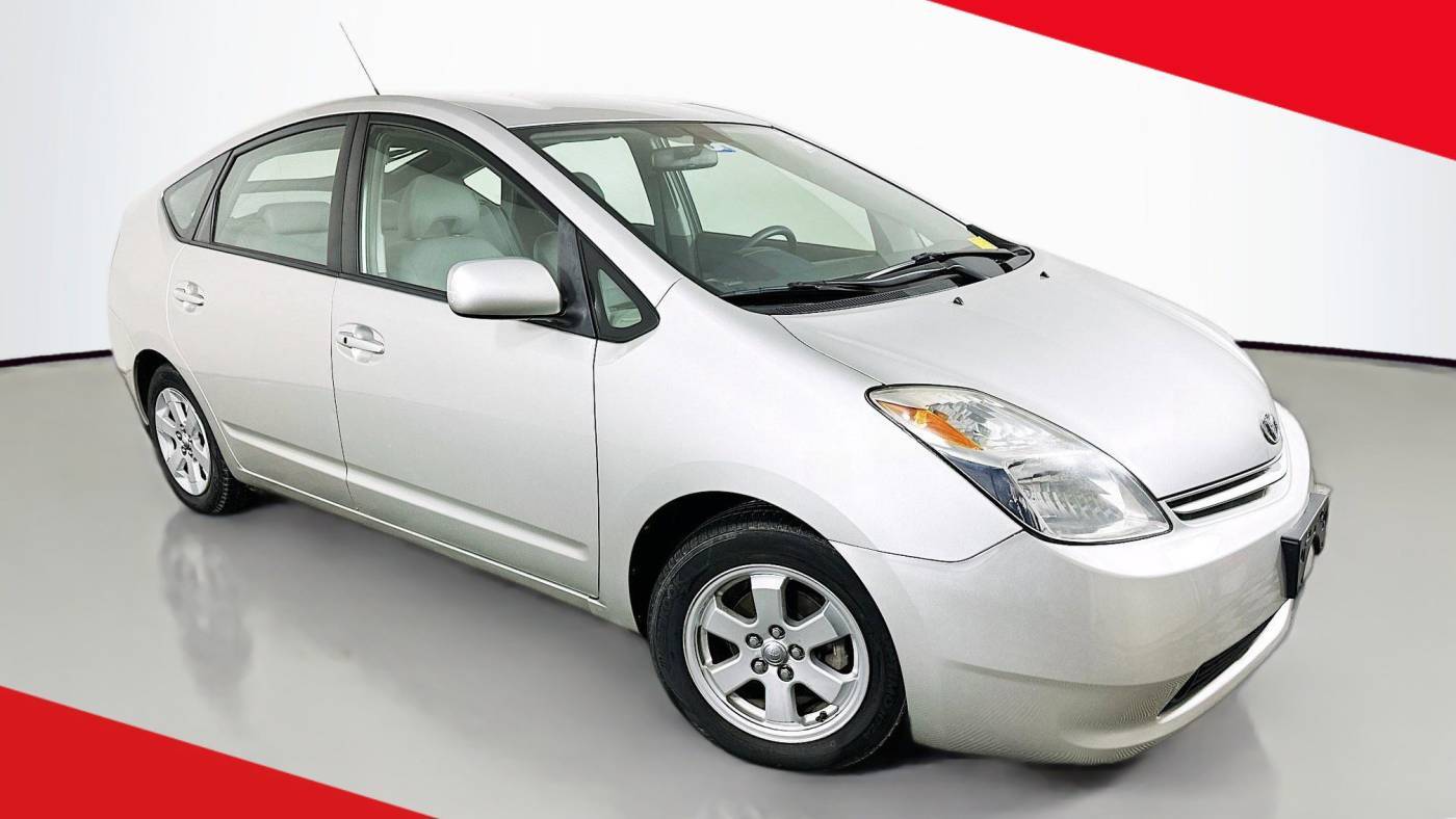 2005 Toyota Prius Base — Sedan — 122,319 mi — Davenport, IA
