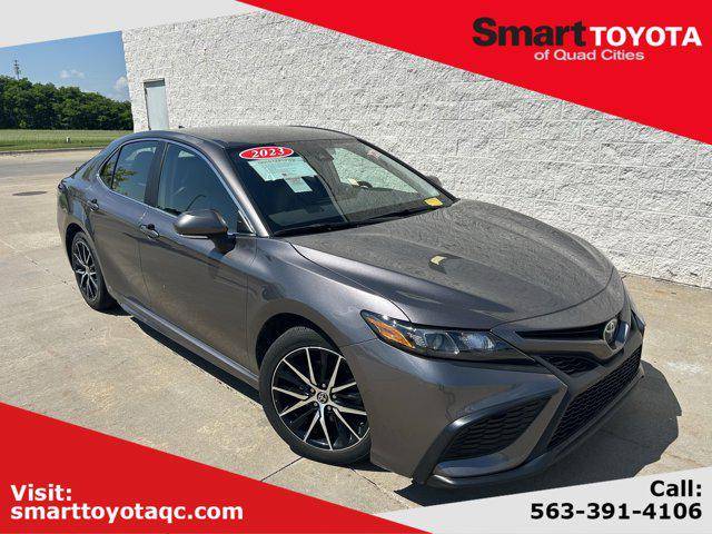 2023 Toyota Camry SE — Sedan — 68,264 mi — Davenport, IA
