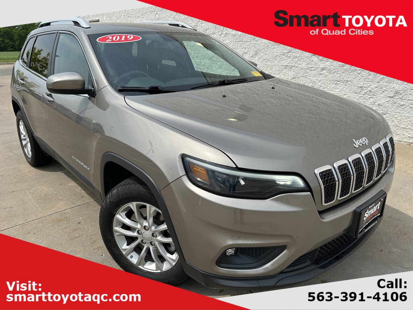 2019 Jeep Cherokee Latitude — SUV — 65,210 mi — Davenport, IA